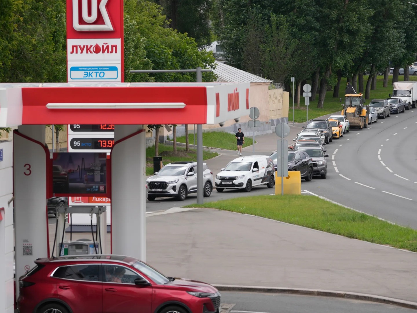 Stanovnici Rusije osjećaju sve veće posljedice zbog nestašice goriva