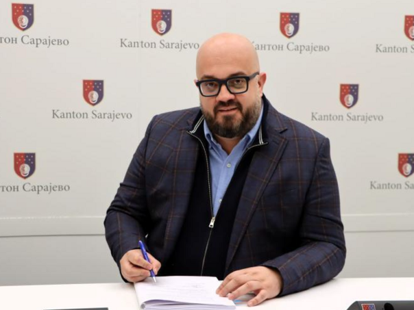 Šteta potpisao ugovor: U Sarajevo stiže 10 novih autobusa