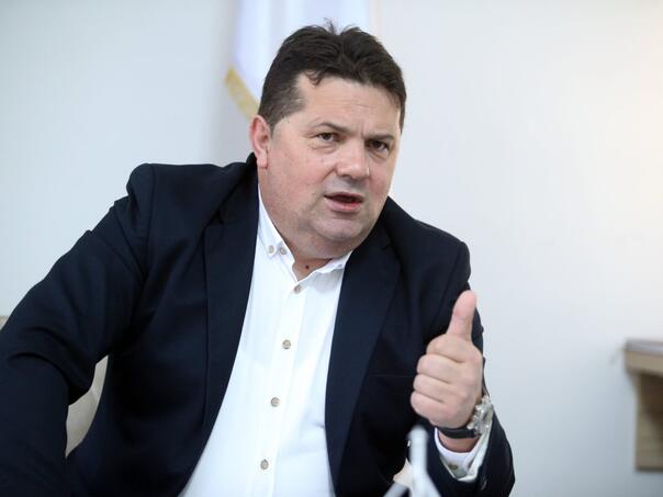 Stevandić nervozan zbog Schmidta u Banjaluci: Izaziva sukobe