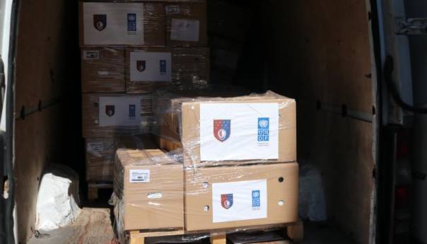 Stiglo 200.000 zaštitnih maski u KS: Uskoro nove i kontinuirane isporuke opreme