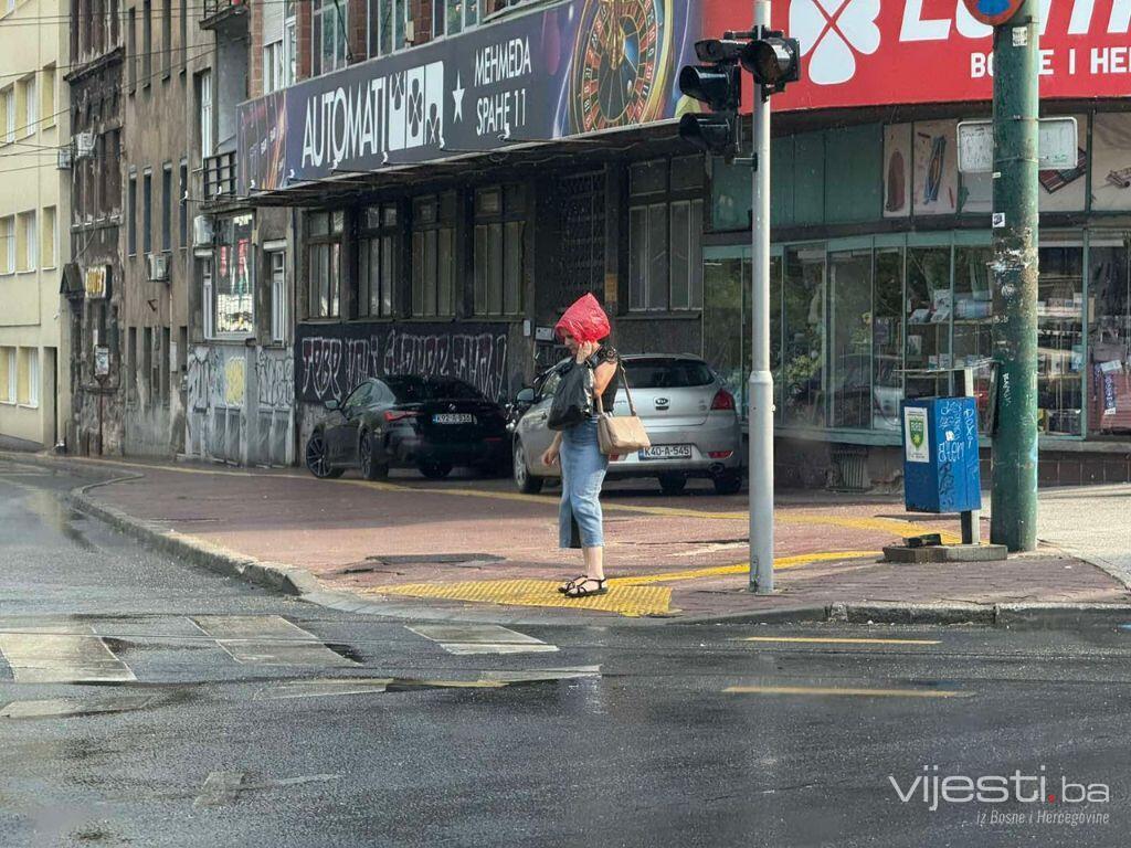 Stiglo osvježenje: Pljusak nakon dugo vremena u Sarajevu