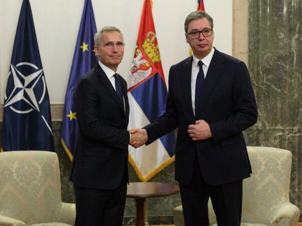 Stoltenberg: Obezbjeđujemo mir za sve na Kosovu; Vučić: Samo su Srbi ugroženi