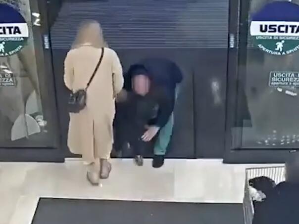Stravično: Stranac pokušao oteti djevojčicu u supermarketu u Italiji