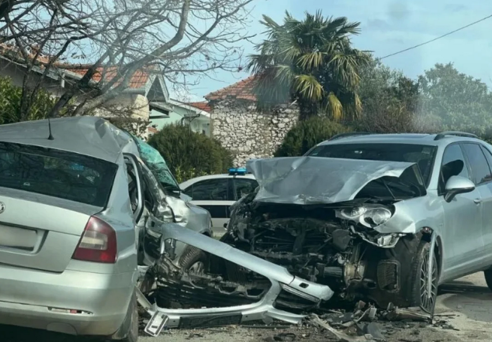 Stravična nesreća na putu Mostar - Čitluk: Vozila smrskana