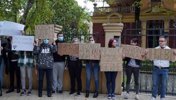 Studenti Sveučilišta u Mostaru izašli na proteste