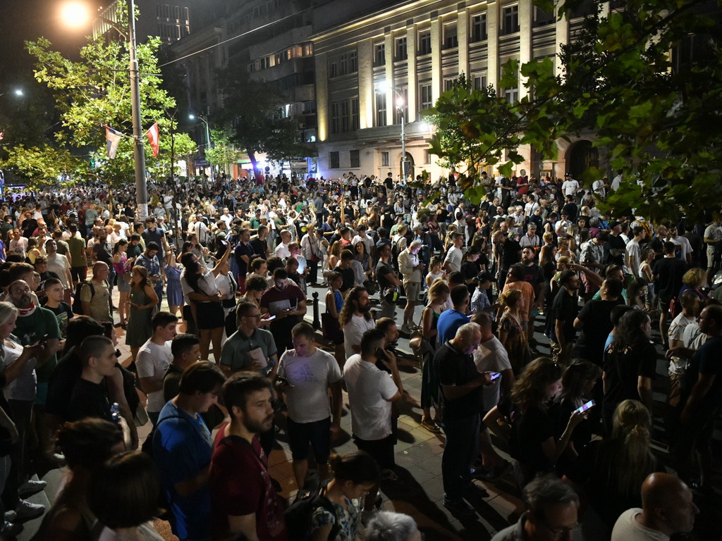 Studenti u blokadi najavili novi protest: Večeras pucate po šavovima!
