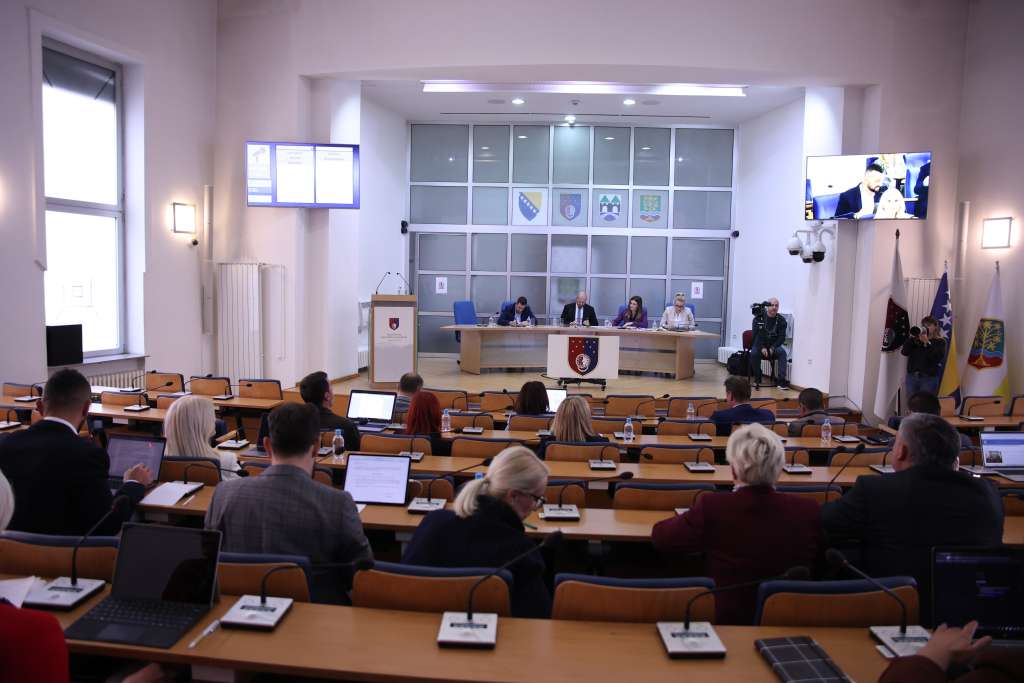 Studenti predbolonjskog sistema u KS dobili novi rok za završetak studija