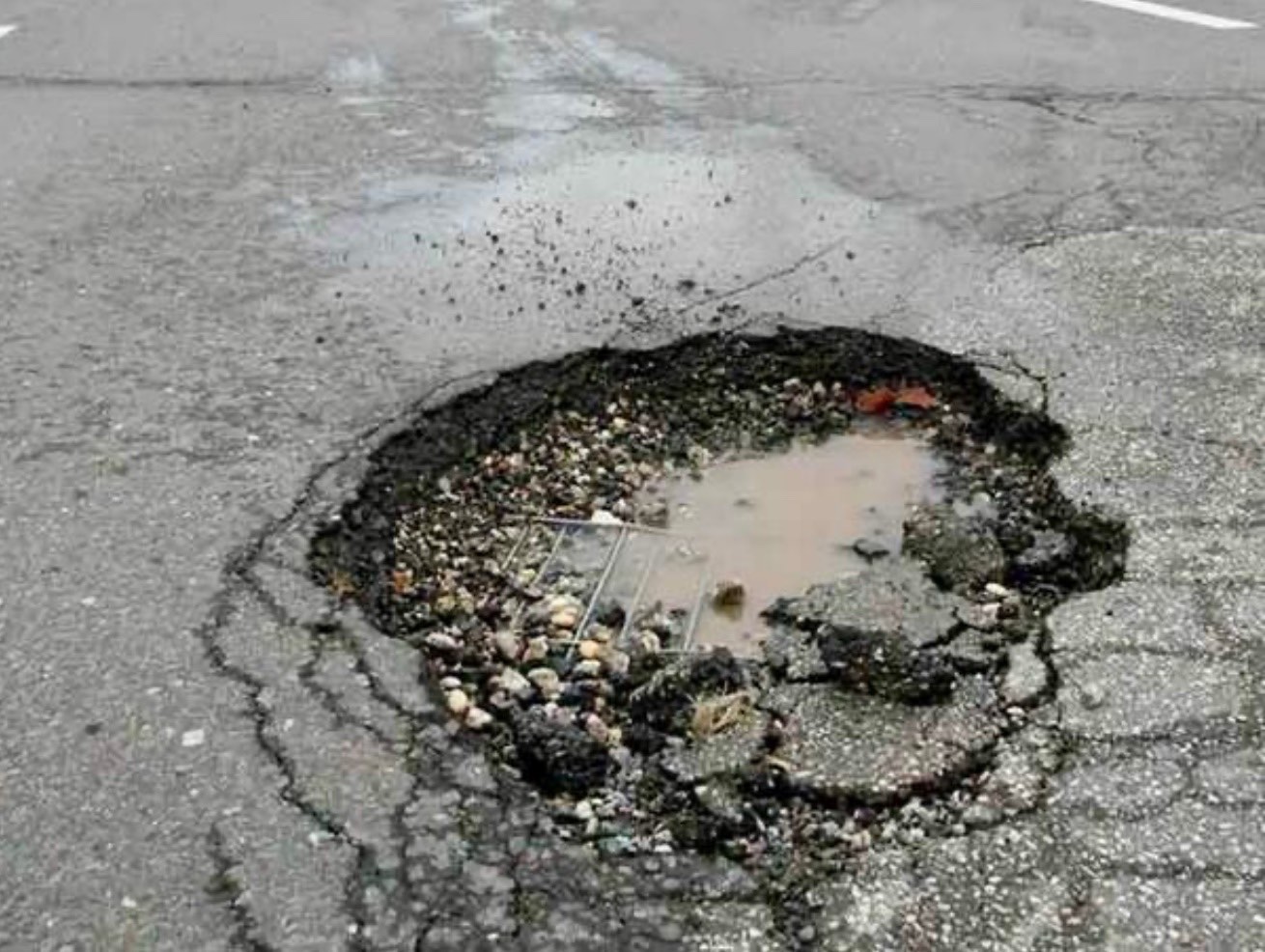 Sud u Prijedoru: Načelnik u gradskoj upravi kažnjen zbog rupe na putu