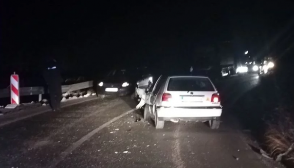 Sudar na putu Sarajevo - Trnovo, jedna osoba prevezena u bolnicu