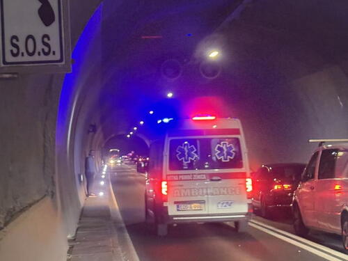 Sudar u tunelu Vranduk: Vozila se propuštaju naizmjenično