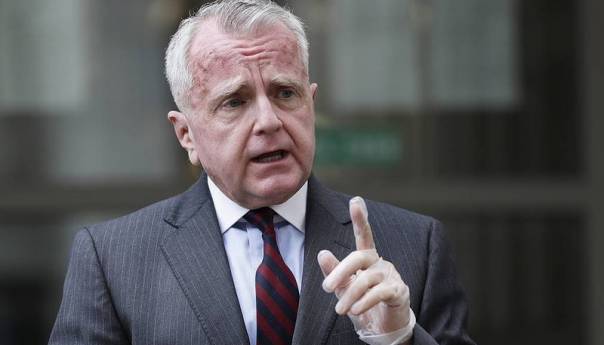 Sullivan: Rusija je 'stavila pištolj za stolom'