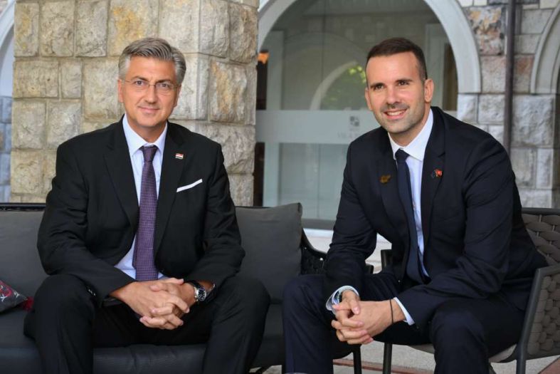 Susret Plenkovića i Spajića: Odnosi Hrvatske i Crne Gore sve bolji
