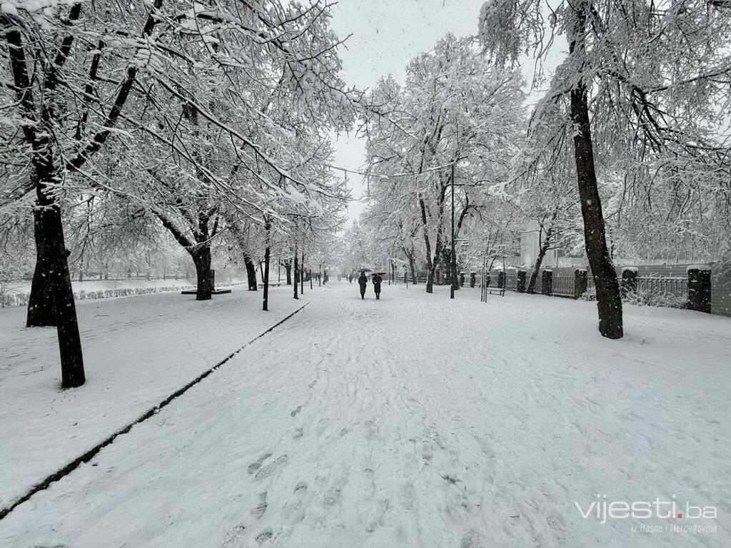 Sutra oblačno vrijeme sa kišom u Hercegovini i snijegom u Bosni