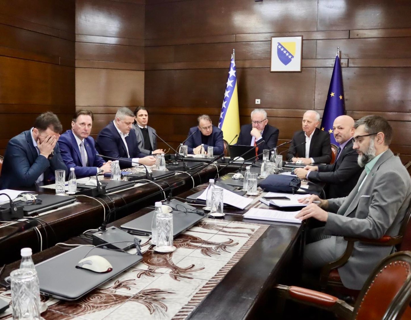 Sutra sjednica ESV-a: Na dnevnom redu minimalna plata