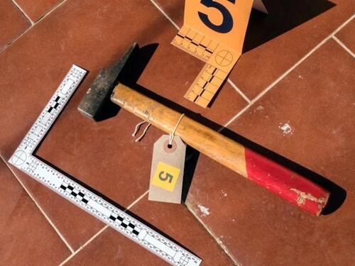 Svađa oko parkinga završila napadom čekićem u glavu