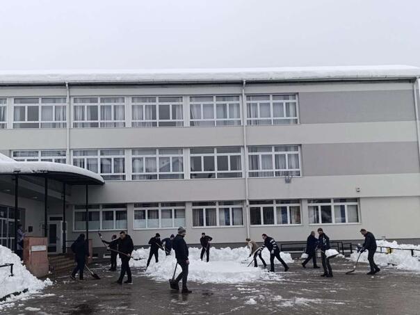 Svaka deseta škola u KS slabo otporna na zemljotrese