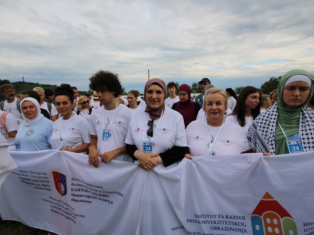 Svaki korak naših učenika potvrđuje da Srebrenica neće biti zaboravljena