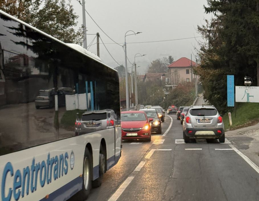 Svaki problem noćna mora: Gužve na relaciji Sarajevo - Vogošća sve gore!