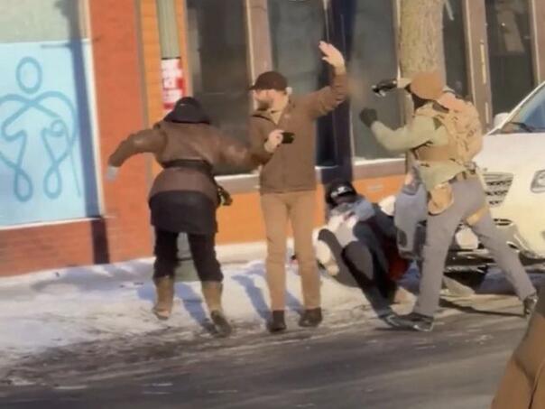 Raste pritisak za povlačenje ICE-a iz Minnesote nakon novog ubistva