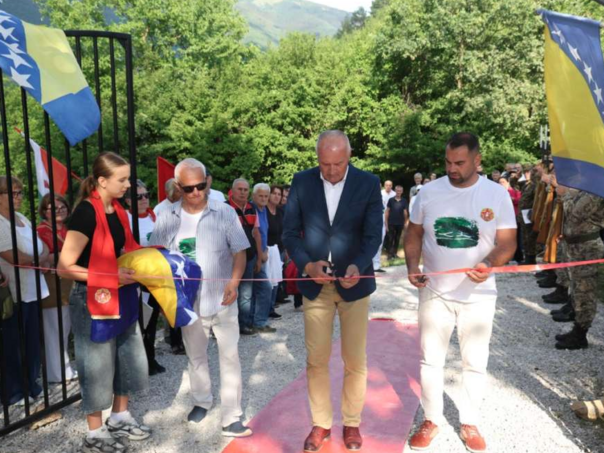 Svečano otvoreno obnovljeno Partizansko groblje