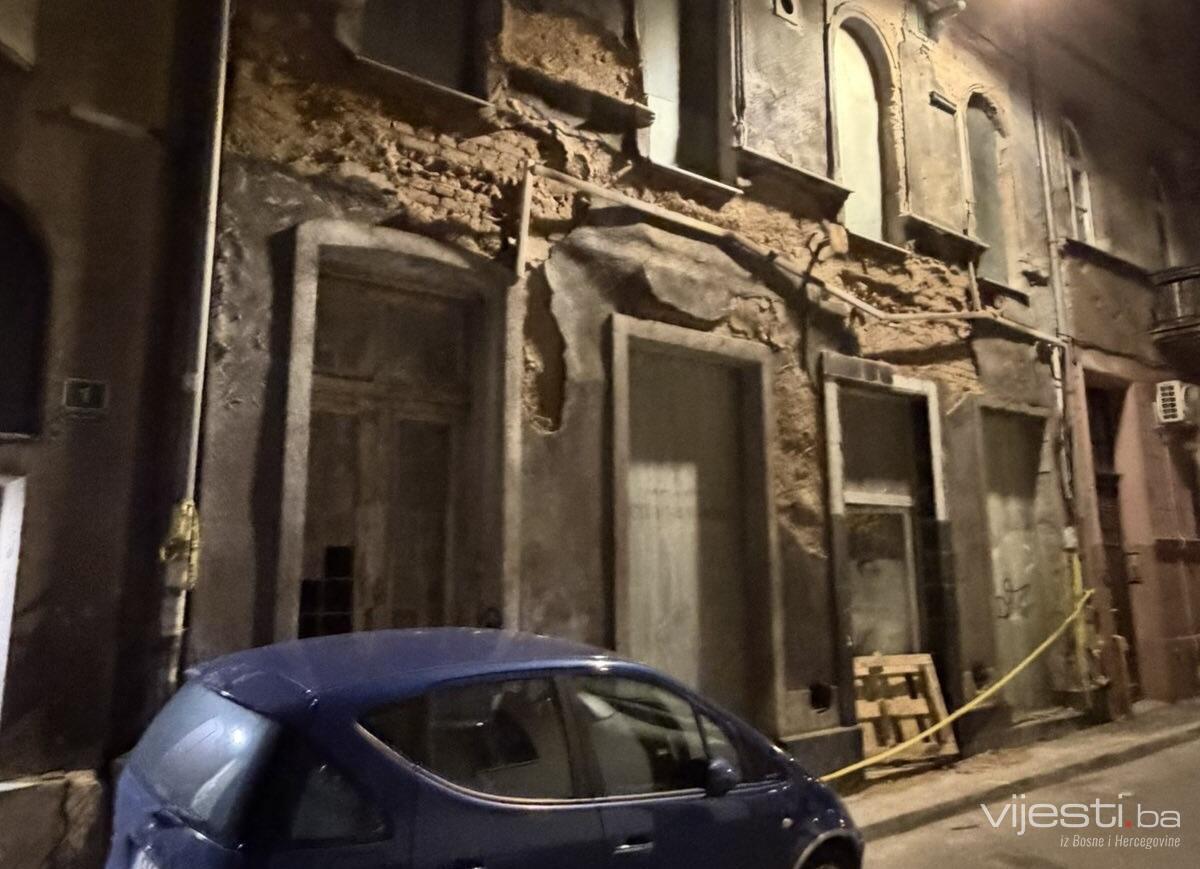 Svi nadležni, niko odgovoran: Fasada pred padom u centru Sarajeva