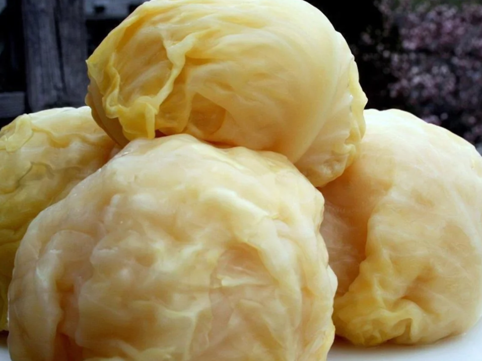 Svi znaju da je kiseli kupus zdrav, ali šta on zapravo radi organizmu?