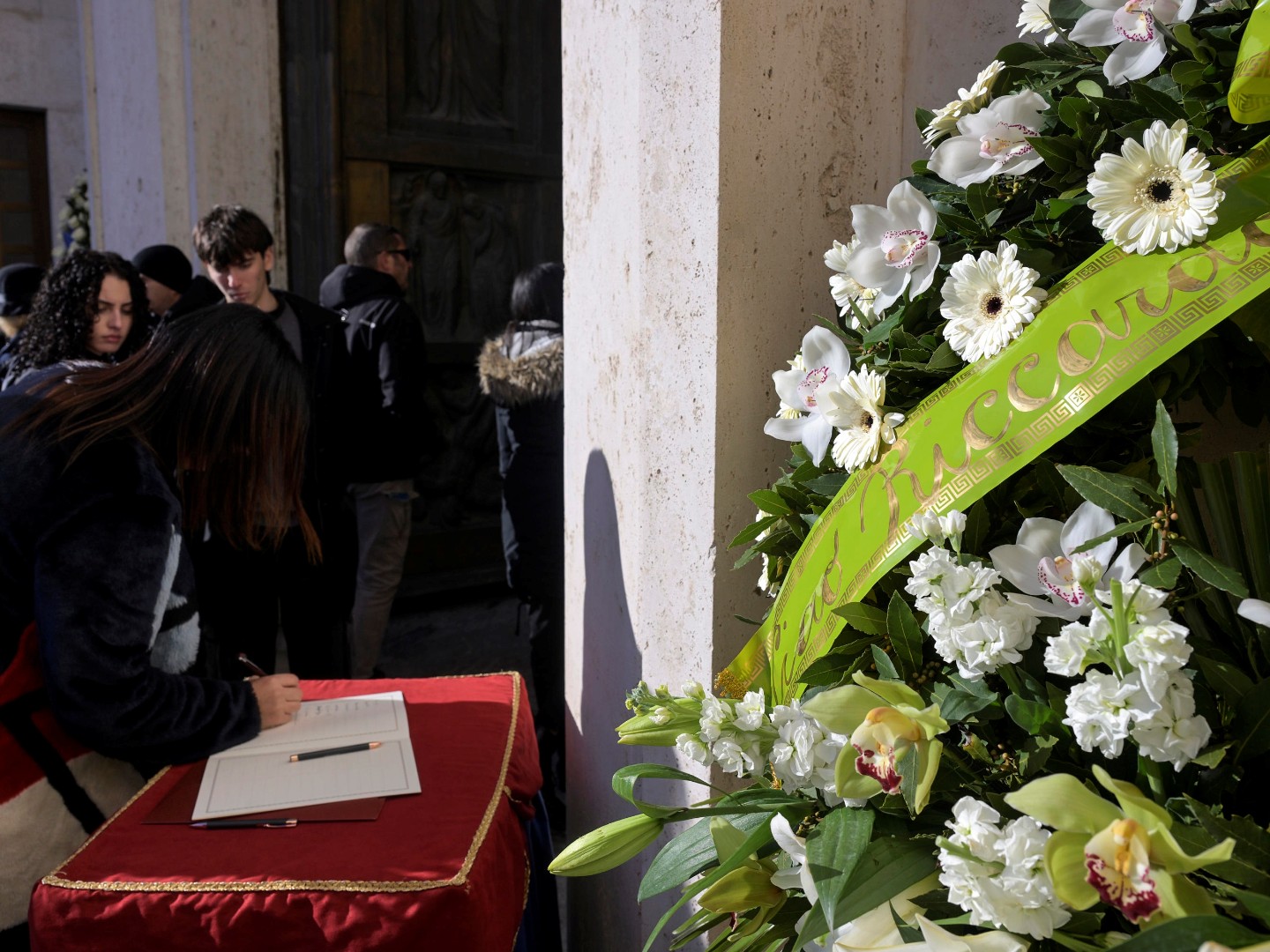 Švicarska obilježava dan žalosti: Održan pomen žrtvama u Crans-Montani