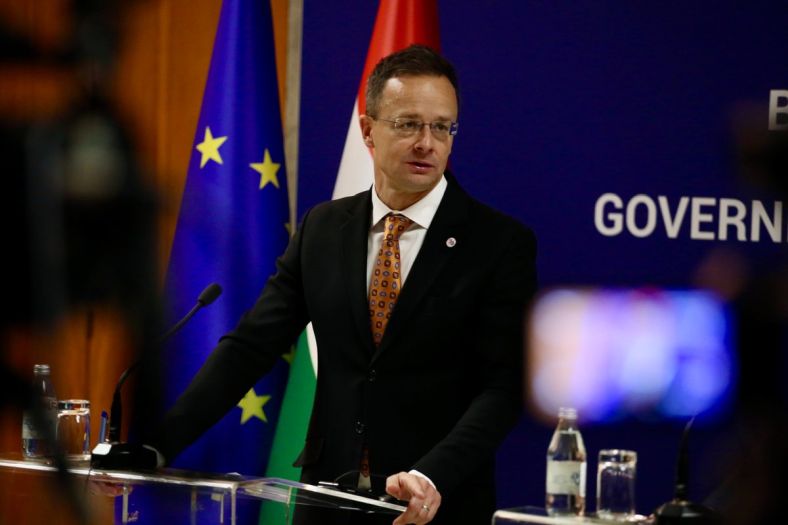 Szijjarto: Loš vic da je Ukrajina spremnija za EU od Zapadnog Balkana