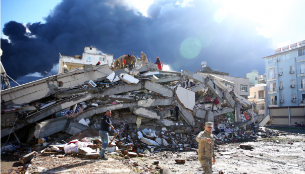 SZO: Moguće da će 23 miliona ljudi biti pogođeno zemljotresima u Turskoj