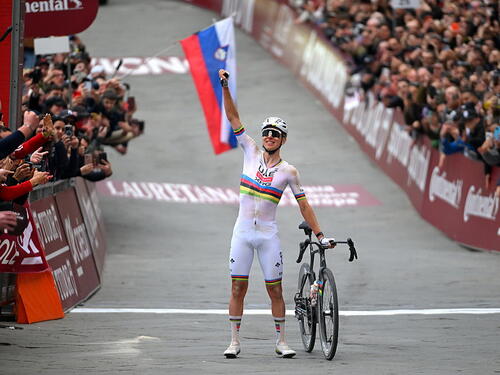 Tadej Pogačar po četvrti put osvojio Strade Bianche