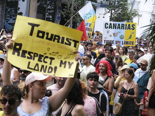 Tenerife: Hiljade ljudi na demonstracijama zbog masovnog turizma
