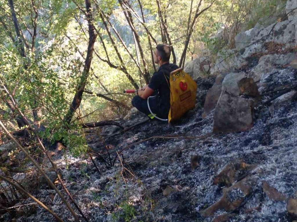 Teška borba s vatrom u okolini Mostara, vatra došla do kuća