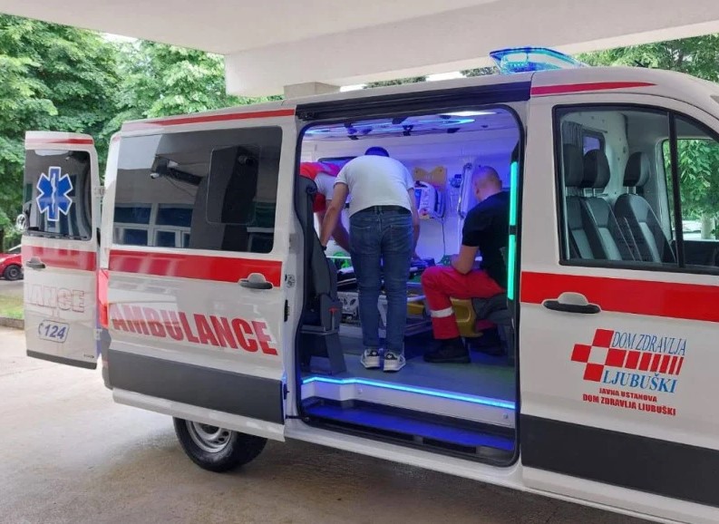Teška nesreća kod Ljubuškog: U sudaru dva automobila čak 12 povrijeđenih