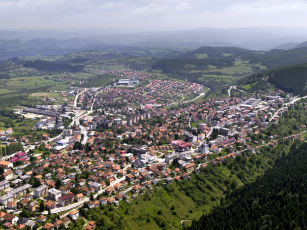 Teška saobraćajna nesreća kod Vlasenice: Jedna osoba smrtno stradala