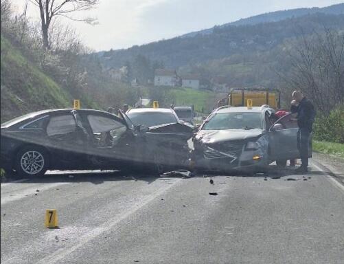 Težak sudar kod Travnika, povrijeđene tri osobe