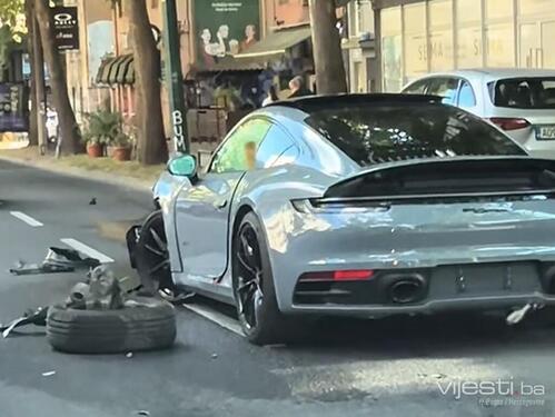 Udes u Sarajevu: Nastradali Porsche, taksi vozilo...