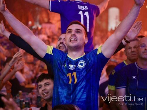 Thank you, USA - we have assimilated: Sljedeća stanica zove se EURO