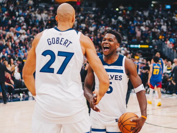 Timberwolvesi nadoknadili -19 i šokirali Denver za izjednačenje