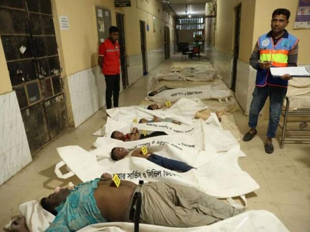 Tragedija u Bangladešu: Više od 20 poginulih u prevrtanju autobusa