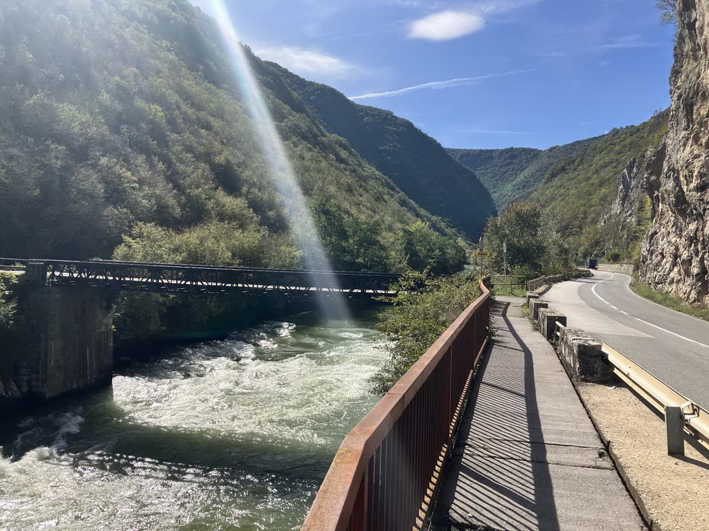 Tragedija u kanjonu Vrbasa: U automobilu pronađeno tijelo mladića