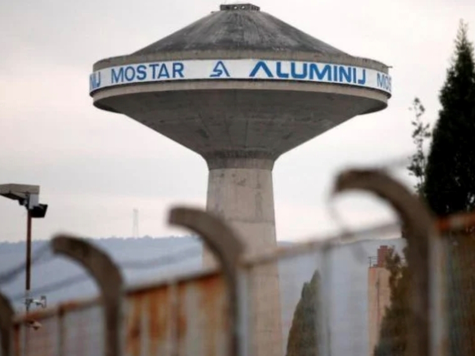 Tragedija u Mostaru: Radnik poginuo nakon pada kroz krov Aluminija