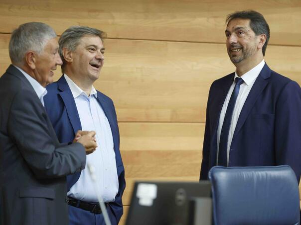 Traže se smjene Radmanovića i Nešića: ‘Noć je pred nama’