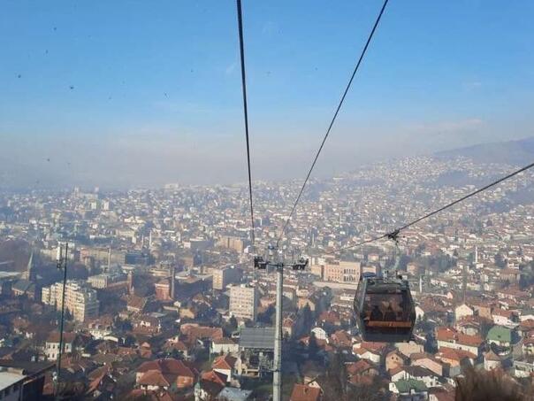 Trebevićka žičara časti građane za Bajram: Niža cijena povratne karte