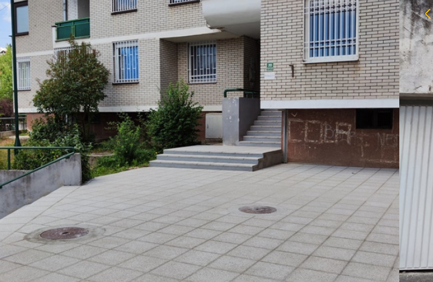 Tri automobila izgorjela u sarajevskom naselju Breka, istraga u toku