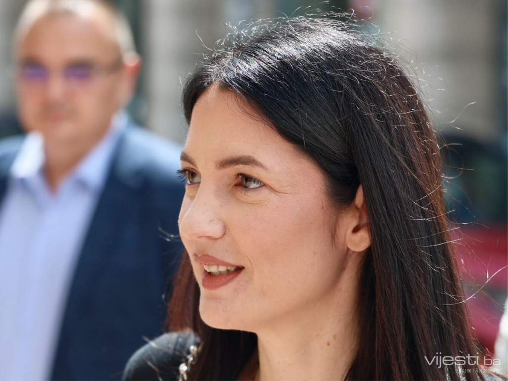 Trivić: Dodik je stavio imovinu RS na pregovarački sto stranaca