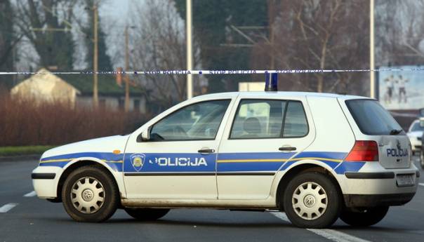 Trogir: Bježeći od policije gutao opljačkani novac