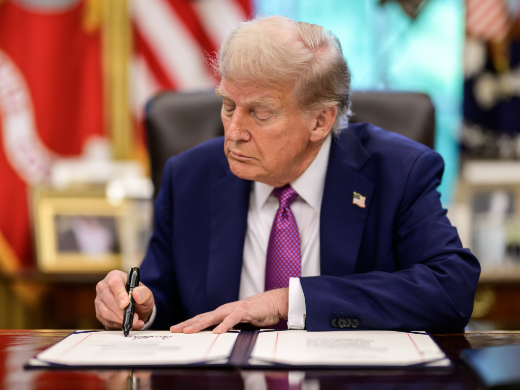 Trump: Cijene energenata će pasti "kao kamen" čim završi rat