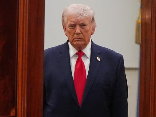 Trump: Da se mene pita, uzeo bih Iranu svu naftu