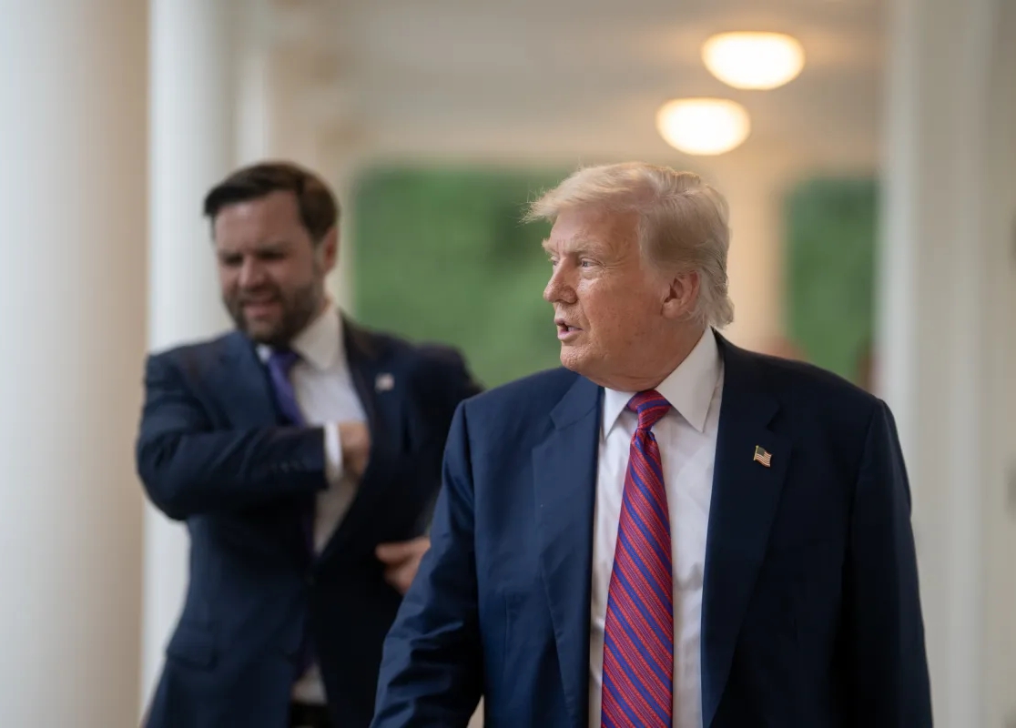 Trump na hitnom sastanku s naftnim gigantima zbog rata s Iranom