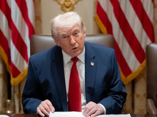 Trump najavio blokadu Hormuškog moreuza